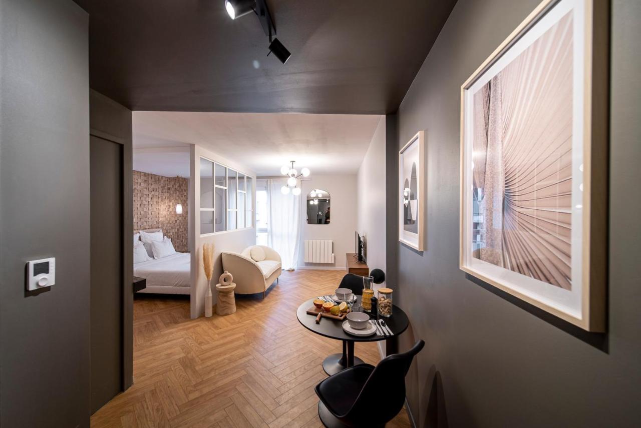 Suite Georgia Βιλερμπάν Εξωτερικό φωτογραφία